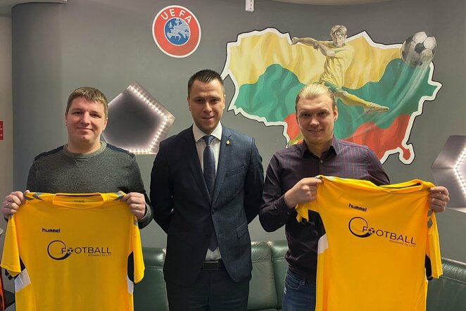 Edgaras Stankevičius su Lietuvos efutbolo rinktine | LFF nuotr.
