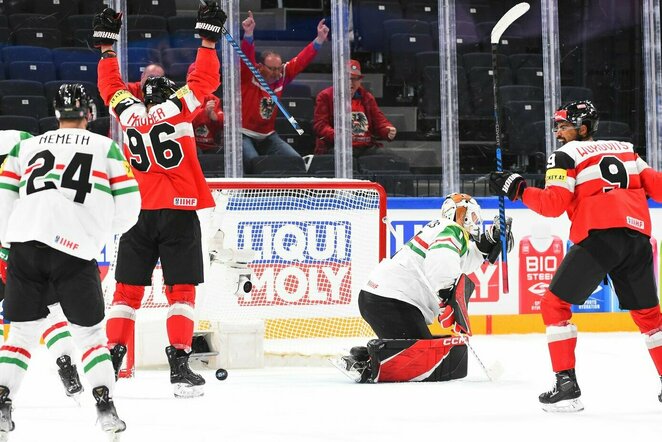 Austrija – Vengrija rungtynių akimirka | IIHF nuotr.