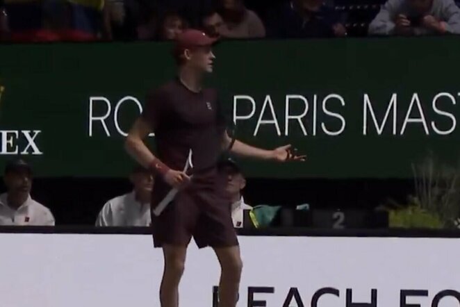 Jannikas Sinneris | „Stop“ kadras