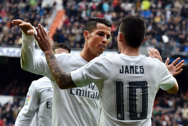 Cristiano Ronaldo ir Jamesas švenčia įvartį | Scanpix nuotr.