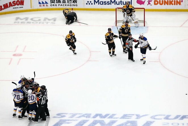 „Bruins“ – „Blues“ rungtynių akimirka | Scanpix nuotr.