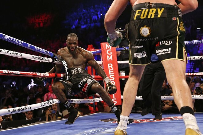 Deontay Wilderis ir Tysonas Fury | Scanpix nuotr.
