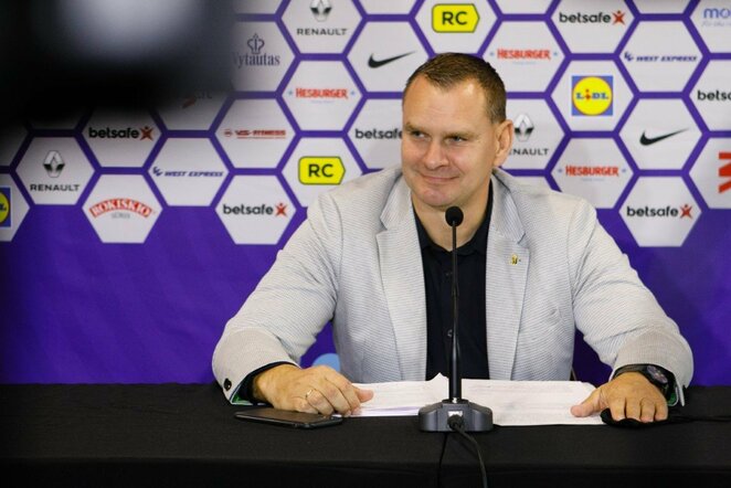 Spaudos konferencija po įvykusios metinės LKF konferencijos | Eriko Ovčarenko / BNS foto nuotr.