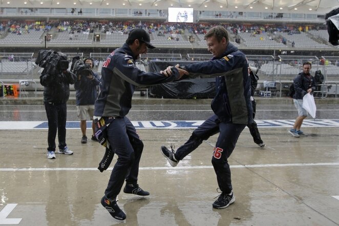 Daniilo Kyvato ir Danielio Ricciardo šokis | AP/Scanpix nuotr.