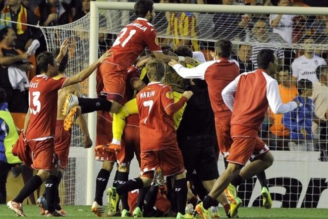 „Sevilla“ klubas įmušė lemiamą įvartį paskutinę minutę | AFP/Scanpix nuotr.