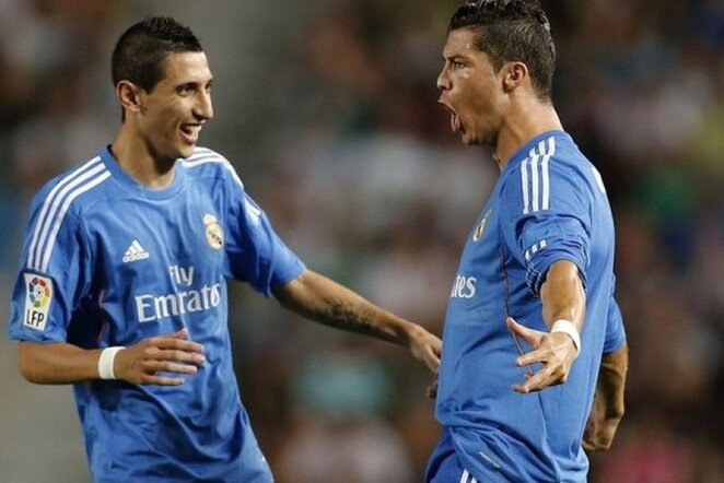 C.Ronaldo (deš.) džiaugiasi įvarčiu | AFP/Scanpix nuotr.