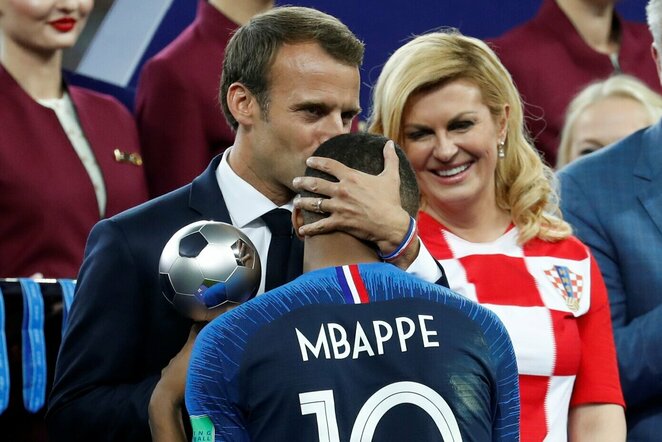 Emmanuelis Macronas ir Kylianas Mbappe | Scanpix nuotr.