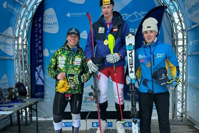 „Ski Club – Snow Bees“ nuotr. | „Facebook“ nuotr.