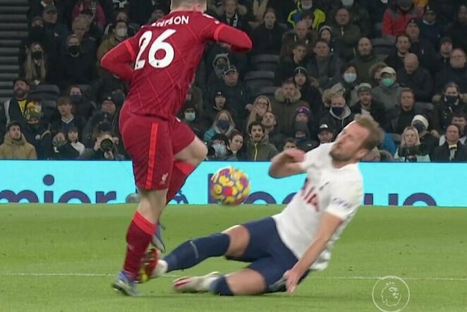 Andrew Robertsonas ir Harry Kane'as | „Twitter“ nuotr.