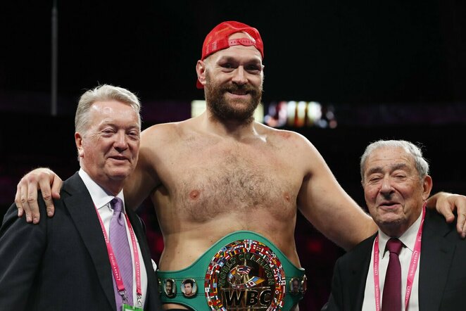 Frankas Warrenas, Tysonas Fury ir Bobas Arumas | Scanpix nuotr.