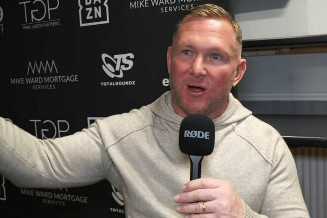 Johnny Clarkas | „Stop“ kadras