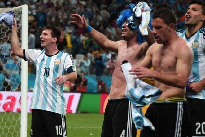Triumfuojantys argentiniečiai | AFP/Scanpix nuotr.