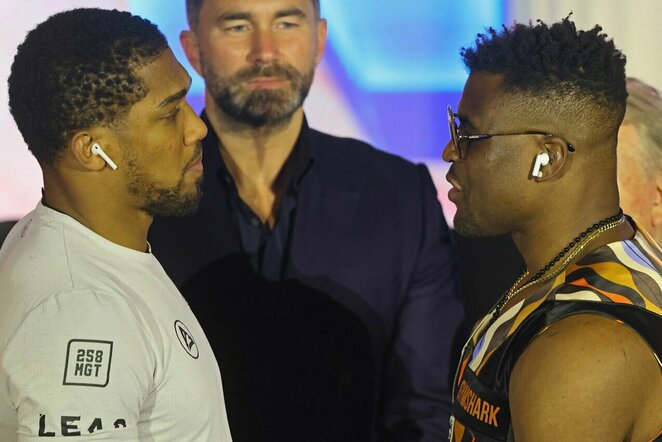 Anthony Joshua ir Francisas Ngannou | Scanpix nuotr.