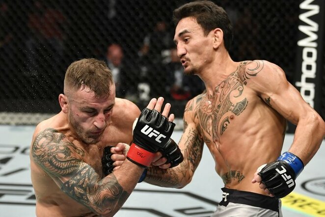 Alexanderis Volkanovski ir Maxas Holloway | Scanpix nuotr.