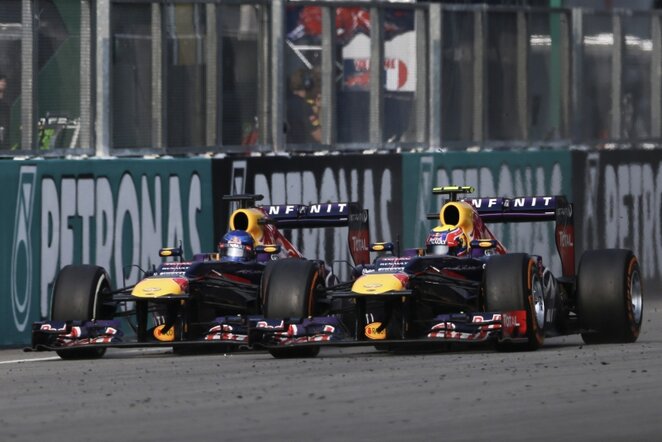 Sebastianas Vettelis ir Markas Webberis | AP/Scanpix nuotr.