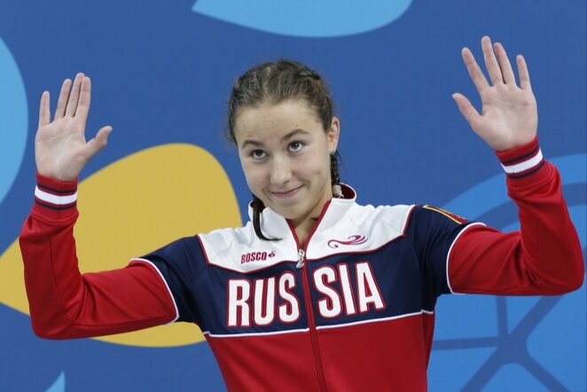 Aukso medalio laimėtoja plaukikė A.Openysheva | Scanpix nuotr.