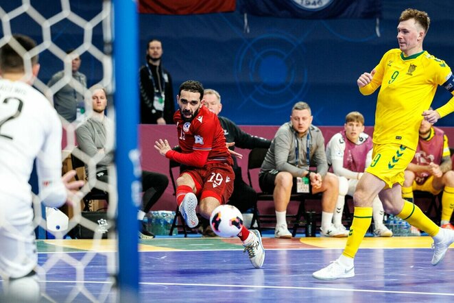 Justinas Zagurskas (deš.) | Eriko Ovčarenko / BNS foto nuotr.