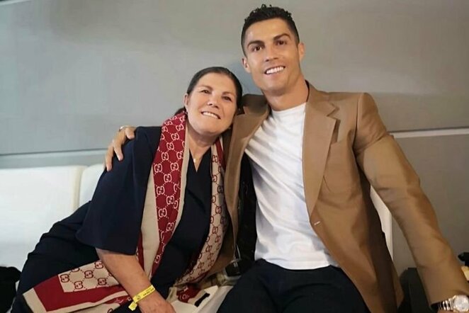 Cristiano Ronaldo ir mama | Organizatorių nuotr.