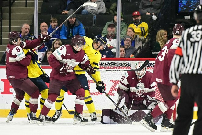 Latvija U-20 – Švedija U-20 rungtynių akimirka | IIHF nuotr.