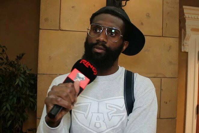 Jaronas Ennisas | „Stop“ kadras