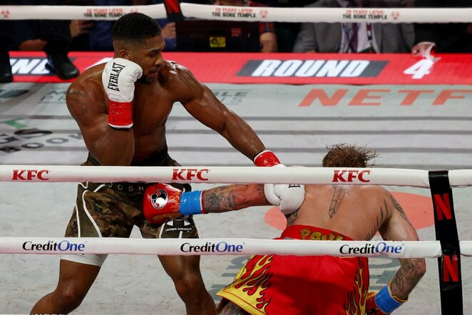 Anthony Joshua ir Jake'as Paulas | Scanpix nuotr.