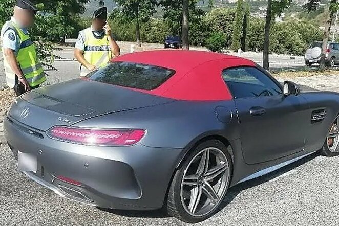 Sulaikytas automobilio vairuotojas | „Twitter“ nuotr.