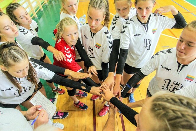 Lietuvos jaunių (iki 16 metų) merginų tinklinio rinktinė | Evaldo Šemioto nuotr.