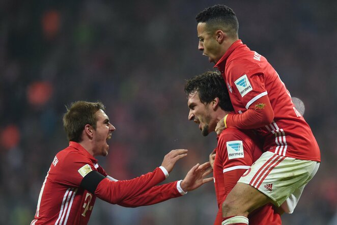 „Bayern“ džiaugiasi Matso Hummelso įvarčiu | Scanpix nuotr.