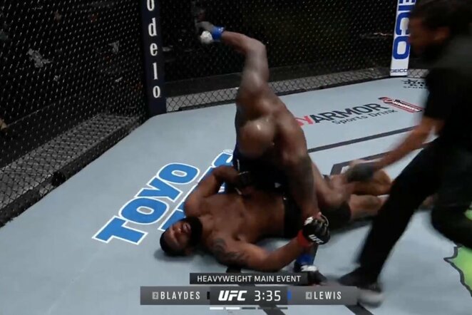 Derrickas Lewisas ir Curtisas Blaydesas | „Stop“ kadras