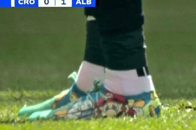 Jasiro Asani bateliai | „Stop“ kadras