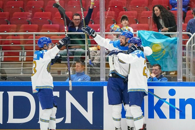 Norvegija – Kazachstanas rungtynių akimirka | IIHF nuotr.
