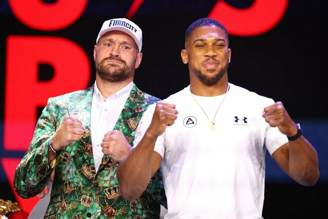Tysono Fury ir Anthony Joshua spaudos konferencija |  EPA / TOLGA AKMEN