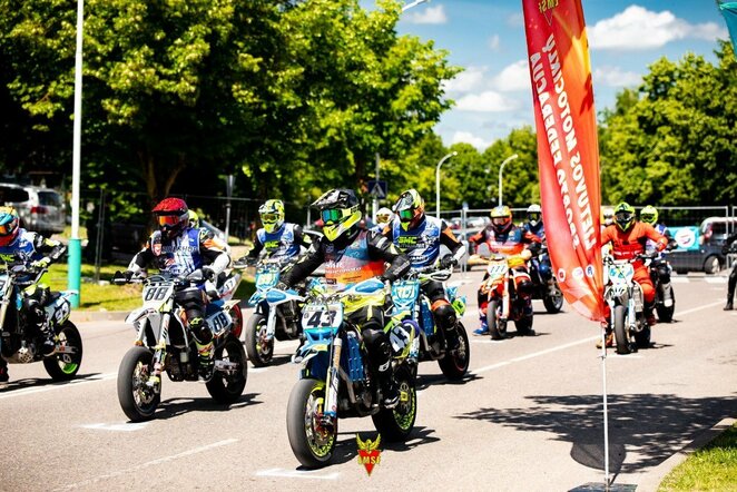 „Supermoto“ pirmasis čempionato etapas | Andriaus Lauciaus nuotr.