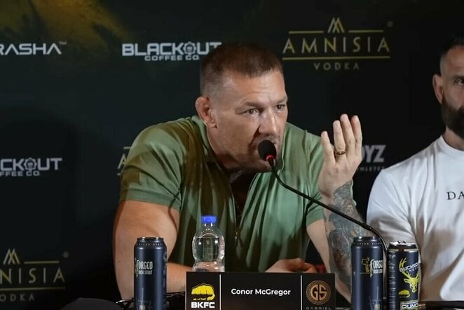 Conoras McGregoras | „Stop“ kadras