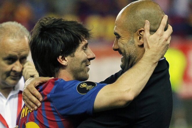 Lionelis Messi (kairėje) ir Josepas Guardiola (dešinėje) | AP/Scanpix nuotr.