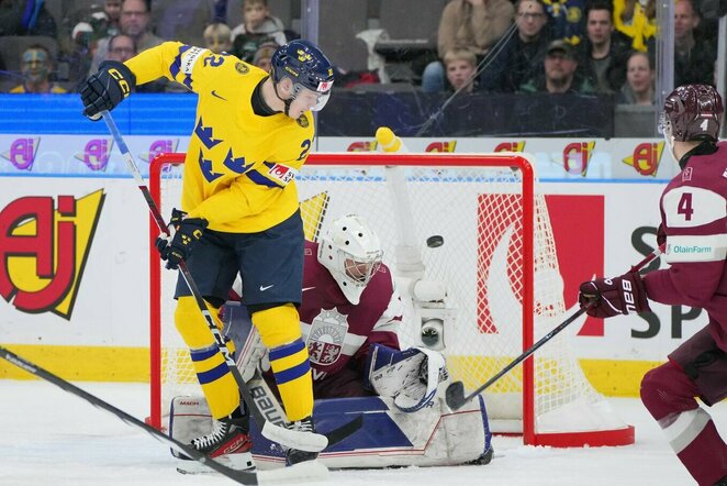 Latvija – Švedija rungtynių akimirka | IIHF nuotr.