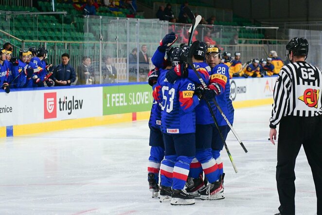 Rumunija - Pietų Korėja rungtynių akimirka | IIHF nuotr.