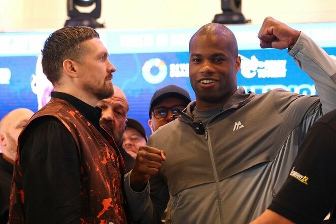 Oleksandras Usykas ir Danielis Dubois | Scanpix nuotr.