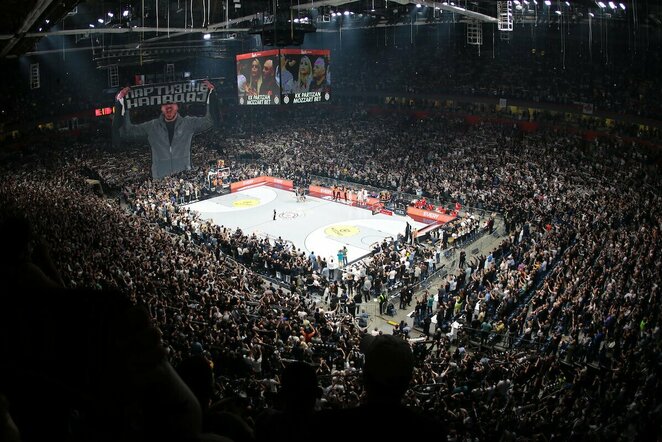 Belgrado Partizan fanai | „Twitter“ nuotr.