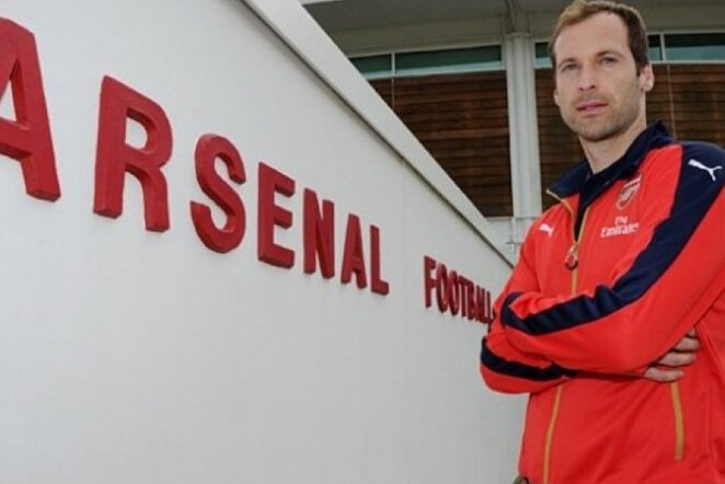 Petras Čechas tapo „Arsenal“ klubo nariu | arsenal.com nuotr.