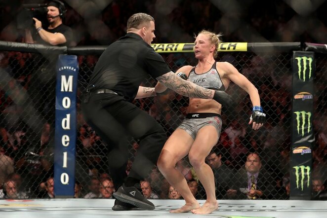 Amanda Nunes prieš Holly Holm | Scanpix nuotr.