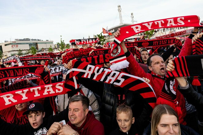 „Ryto“  komandos sutikimo akimirka | Pauliaus Peleckio / BNS foto nuotr.