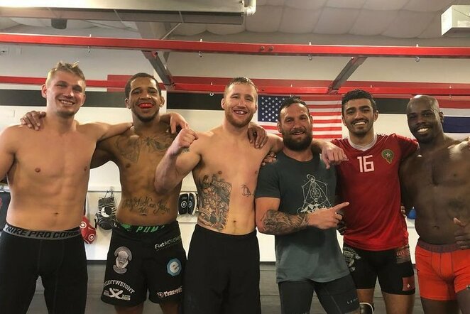 Justinas Gaethje (viduryje) | Instagram.com nuotr