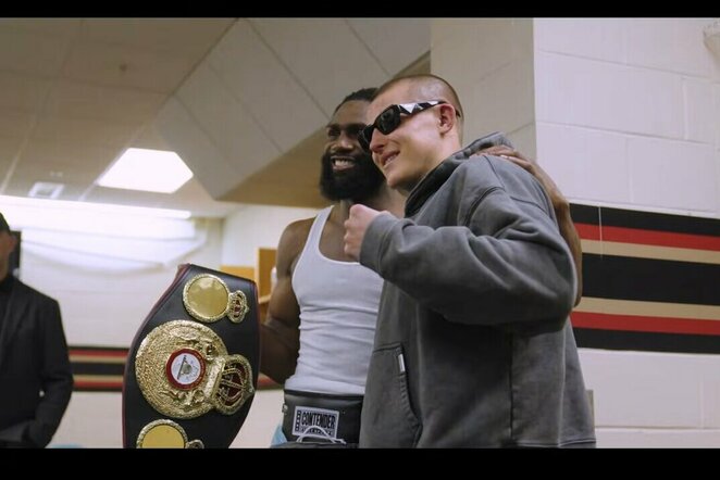 Jaronas Ennisas ir Eimantas Stanionis | „Stop“ kadras