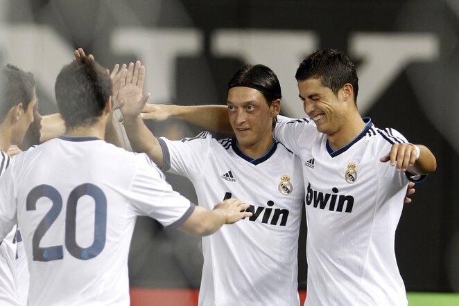 „Real“ žaidėjai džiaugiasi įvarčiu | Reuters/Scanpix nuotr.