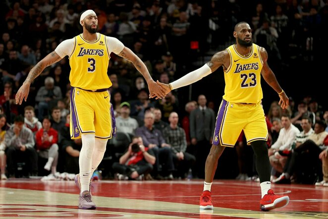 Anthony Davisas ir LeBronas Jamesas | Scanpix nuotr.
