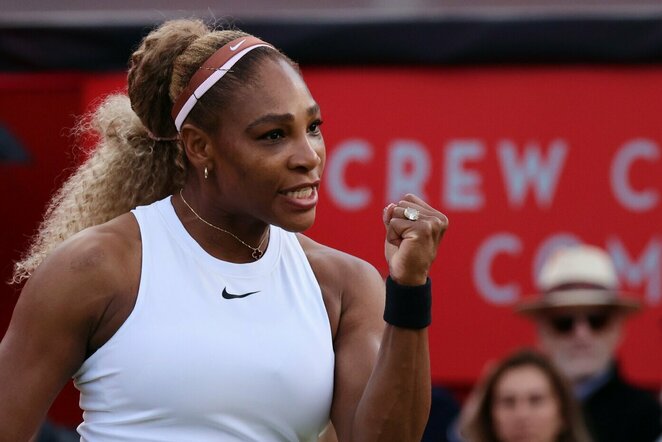 Serena Williams ir Victoria Mboko prieš Erin Routliffe ir Nicolę Melichar-Martinez | EPA nuotr.