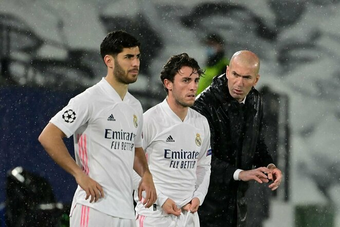Zinedine'as Zidane'as (dešinėje) | Scanpix nuotr.