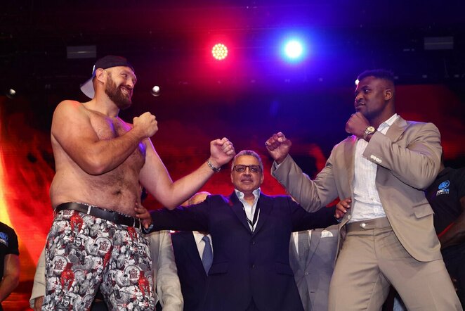 Tysonas Fury ir Francisas Ngannou | Scanpix nuotr.