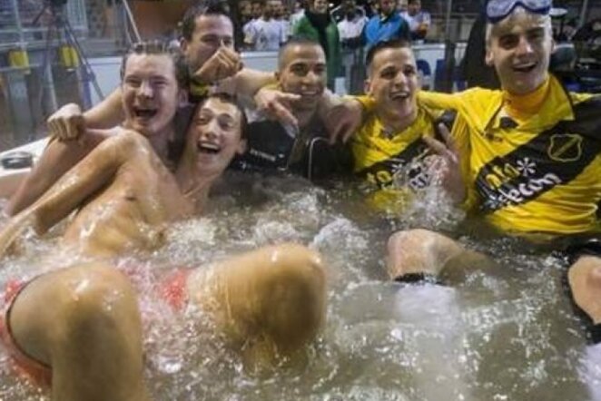 NAC futbolininkai pergalė atšventė sūkurinėje vonioje | ad.nl nuotr.